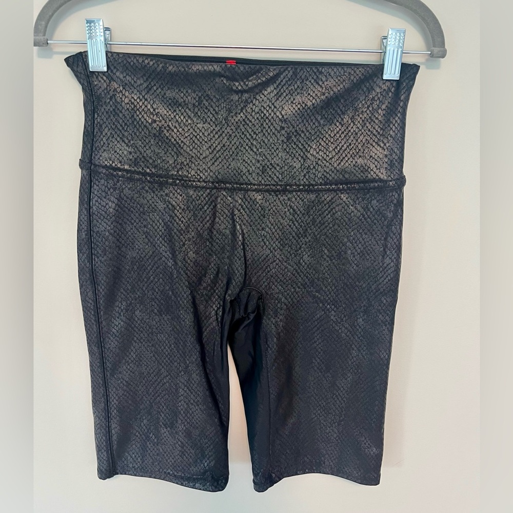 SPANX Black Snakeskin Bike Shorts size L